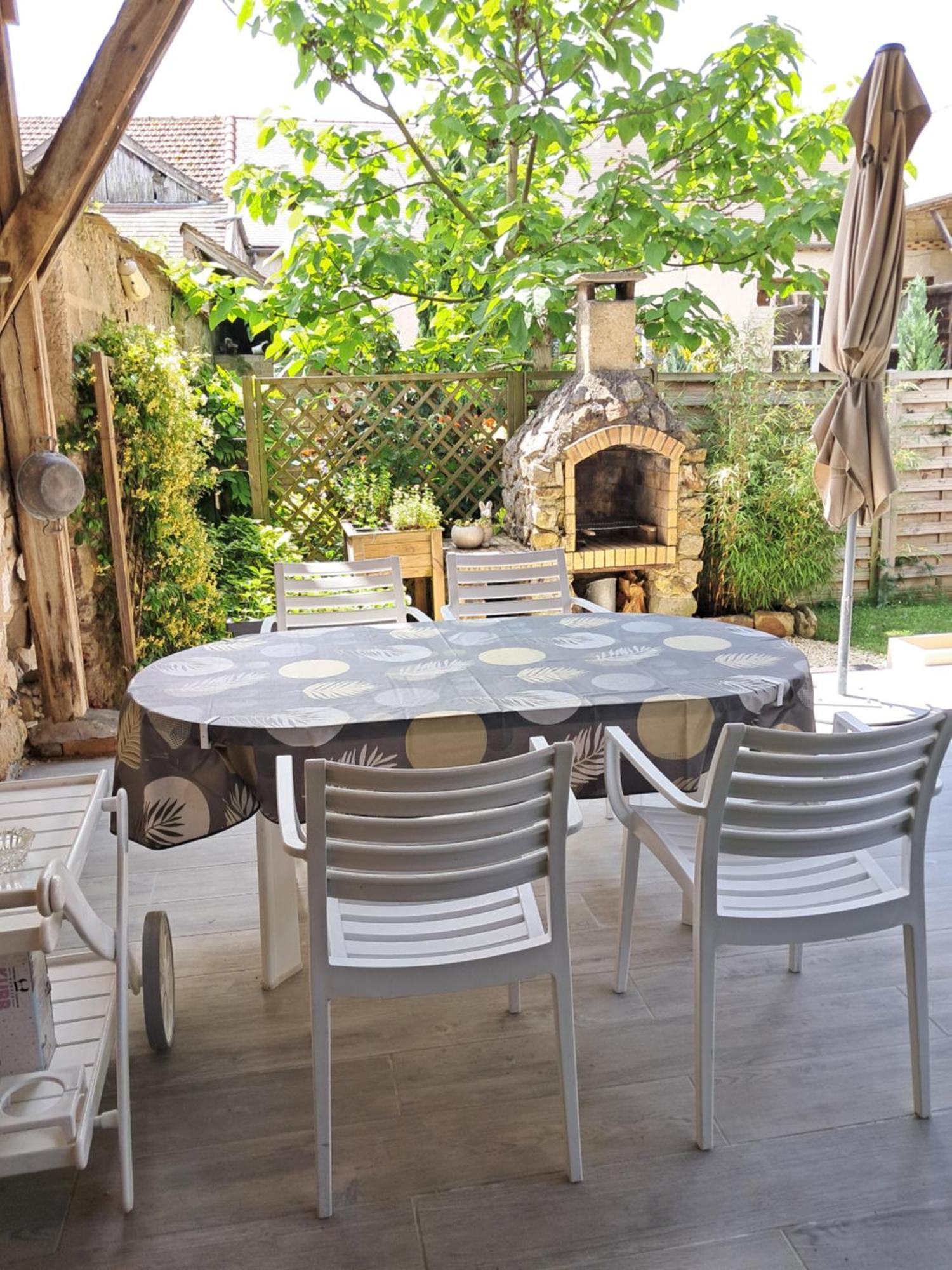 Maison Longere Les Camelias Vinneuf Extérieur photo